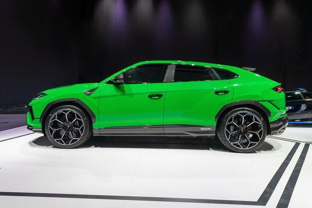 Urus Performante亮相第25届成都国际汽车展览会