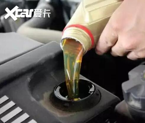 加机油时有异物从机油口掉进了发动机，有影响吗？需要取出来吗？