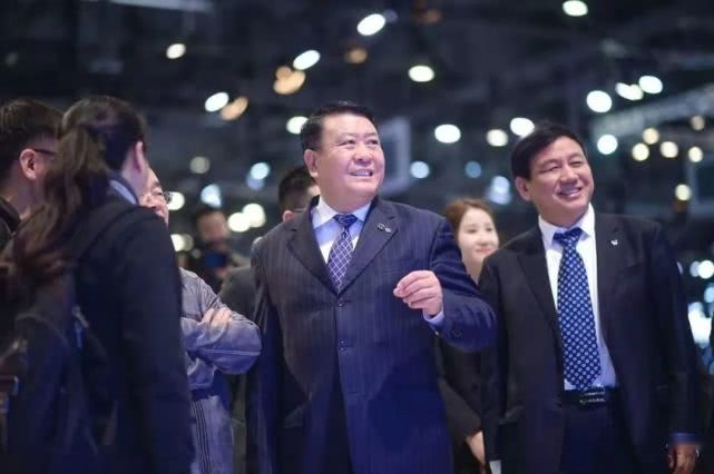 北汽自主最后的微光，ARCFOX高端化能否让徐和谊功成身退？