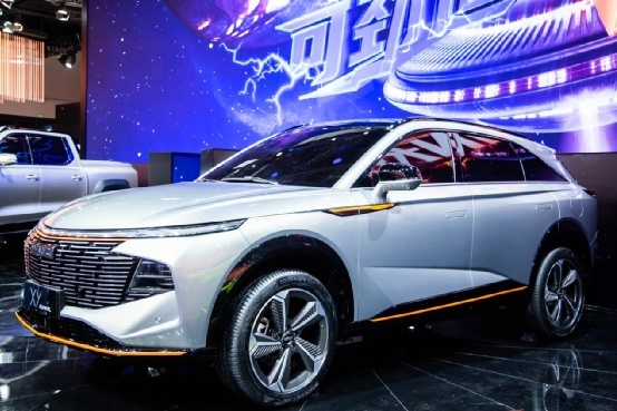 哈弗军团上海车展，“弗星系”HAVAL XY展现超时空魅力