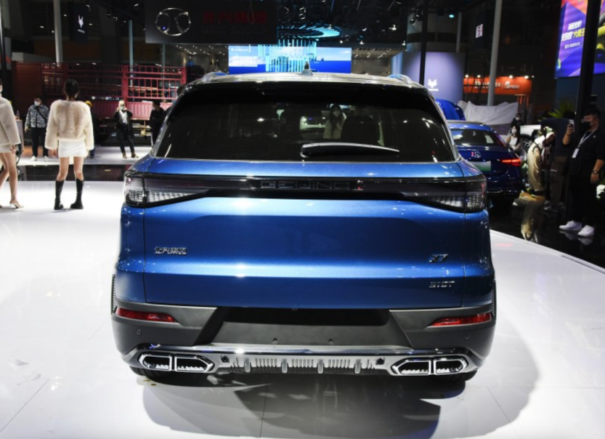 2022广州车展丨焕新设计 继续搭载1.5T发动机 新款北京X7亮相