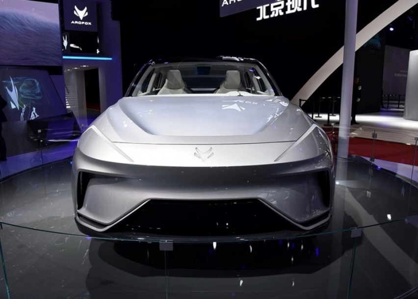 北汽的高阶纯电动SUV，能指纹解锁，官宣纯电续航不低于600