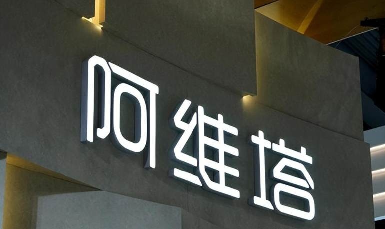 不服不行，华为的朋友圈又壮大了！不造车的华为真的有点忙