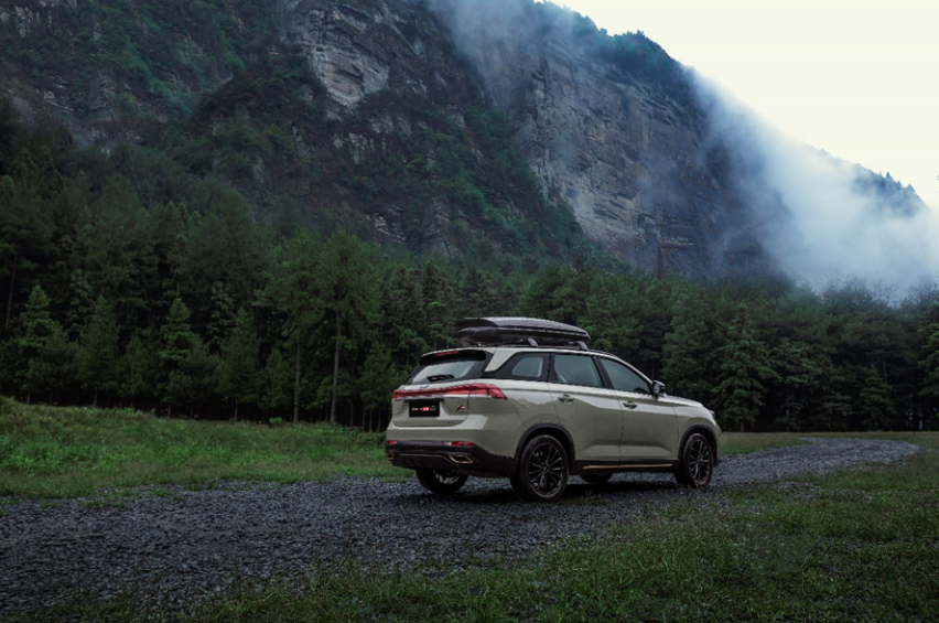 10万级最值得买的7座旅行SUV，欧尚X7 PLUS乐游版上市