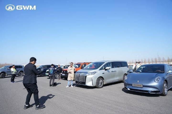 迫不及待买新车 印尼媒体点赞长城汽车智能新能源