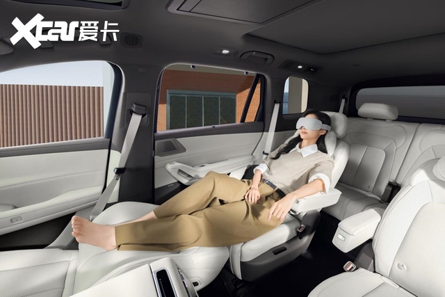 大六座安全豪华SUV腾势N8L正式开启预售,预售价31.98万起