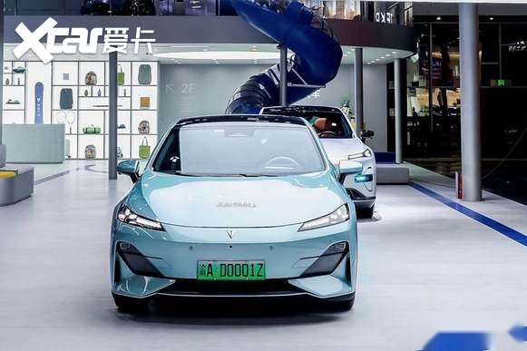 全新深蓝G318成都车展上市19.68万元起 专为城市家庭而来