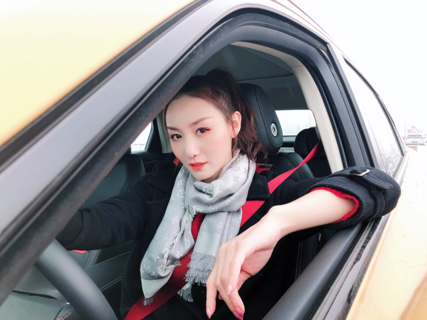 一款行走的荷尔蒙 看吉利星越如何俘获美女芳心！