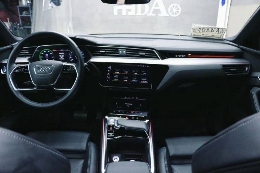 奥迪 e-tron 55quattro评测