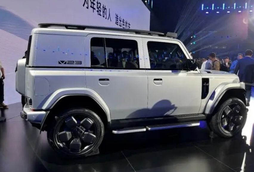 奇瑞iCAR X25/V23亮相，年轻人的“方盒子”