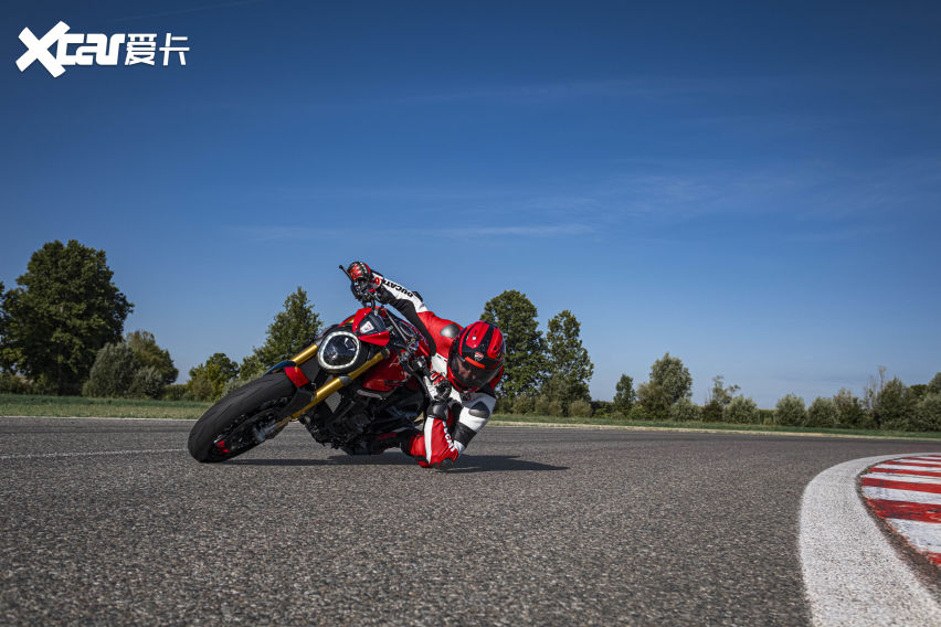 杜卡迪作为意大利高端摩托车品牌,相信大家并不陌生,其产品涵盖众多