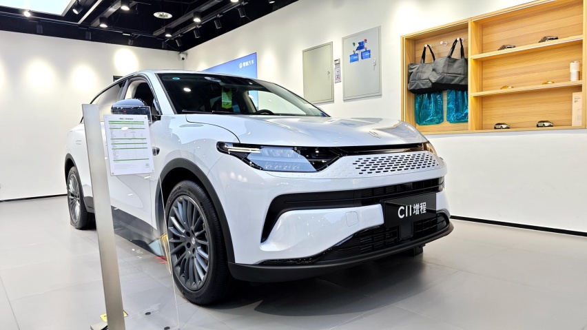 售价14.98万元起 探店实拍零跑C11增程版 纯电续航285km同级