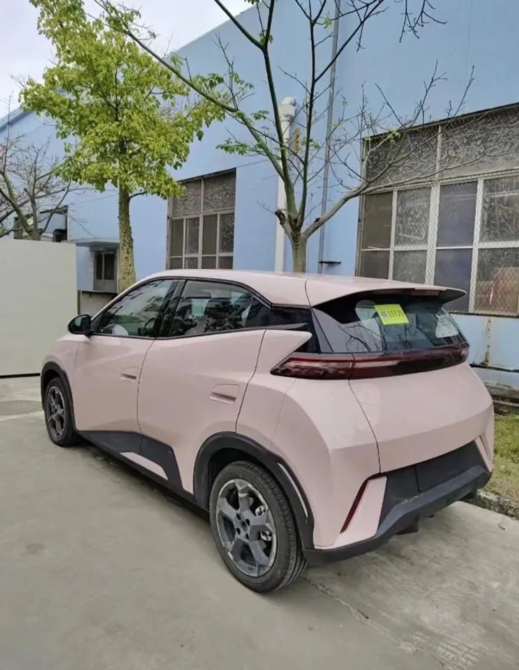 宏光MINI EV迎对手？比亚迪新车海鸥实车曝光，售价或在10万内！