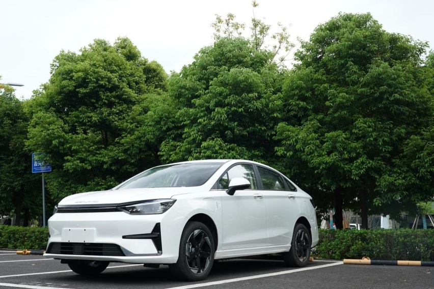 新EU5 PLUS续航、造型、舒适全面升级；省心又实用