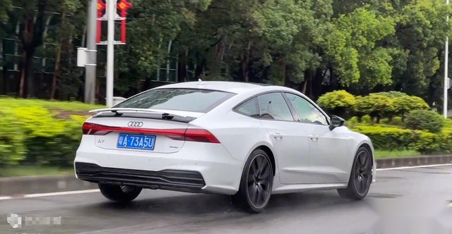 试驾“最美奥迪车”：340马力带四驱，你想要的它能一次性满足你