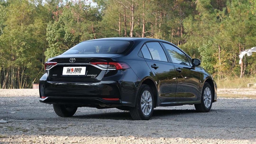 如果怪兽来袭要逃命，你还在看15万以内能选啥车！？