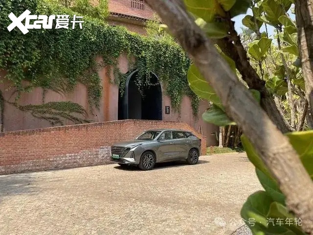插混增程双模式/标配L2智驾，长安UNI-Z起售11.79万
