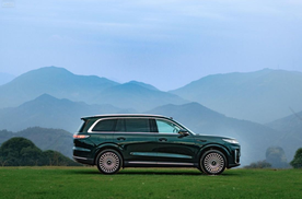 大六座SUV“井喷”，风云T11的用户价值分析