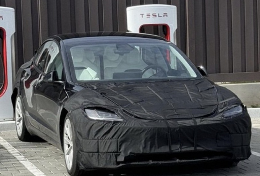 零百加速3.3秒，特斯拉Model 3高性能版谍照曝光