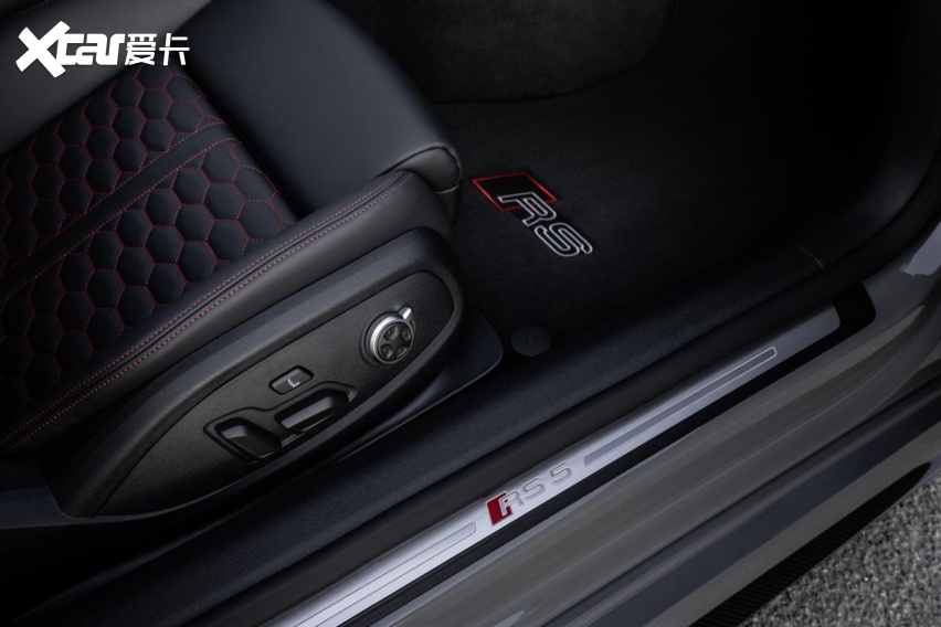 品质出众，新奥迪RS5 Coupé，年轻人购车首选！