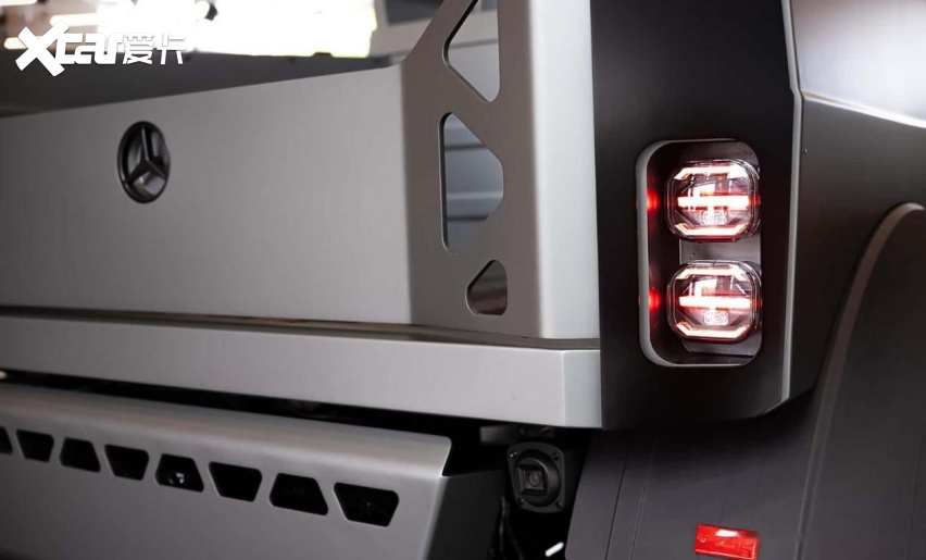 车架可以“拧麻花”？扭转柔性车架，乌尼莫克80周年版