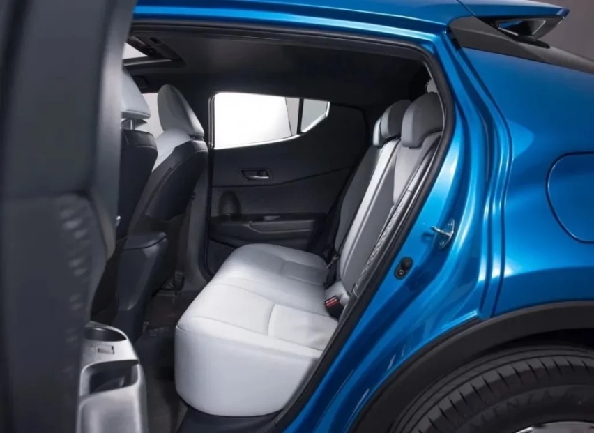 想要颜值格调 C-HR EV和Q2L e-tron怎么选