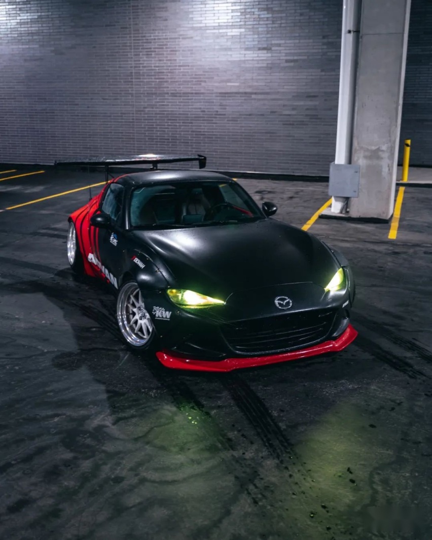 Pandem宽体上身的马自达MX-5，