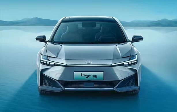 纯电版凯美瑞到来？245马力/2880mm轴距 只要16.98万起！
