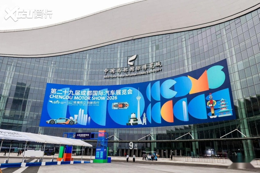 这届合资纯电新车，姿态都低下来了