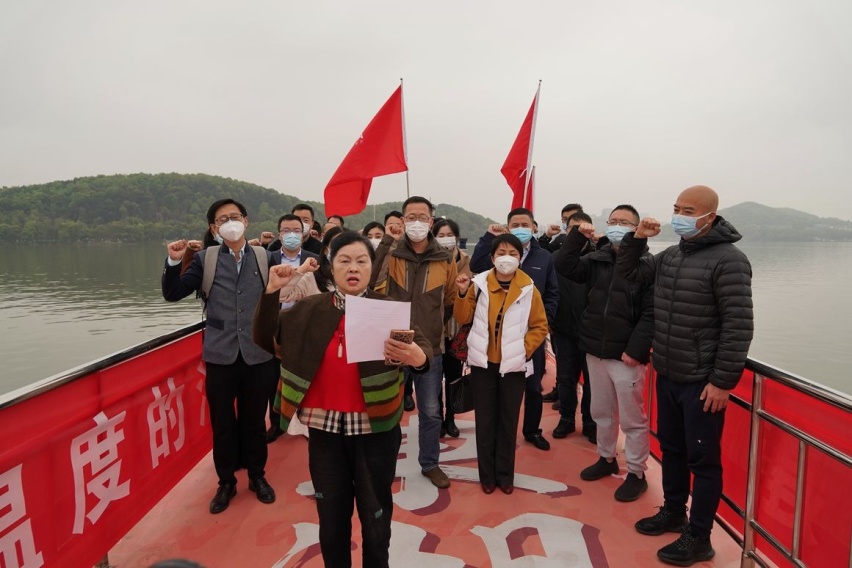 用“四心”共筑有温度的汽车市场 汽车诚信品牌建设研讨会在汉举行