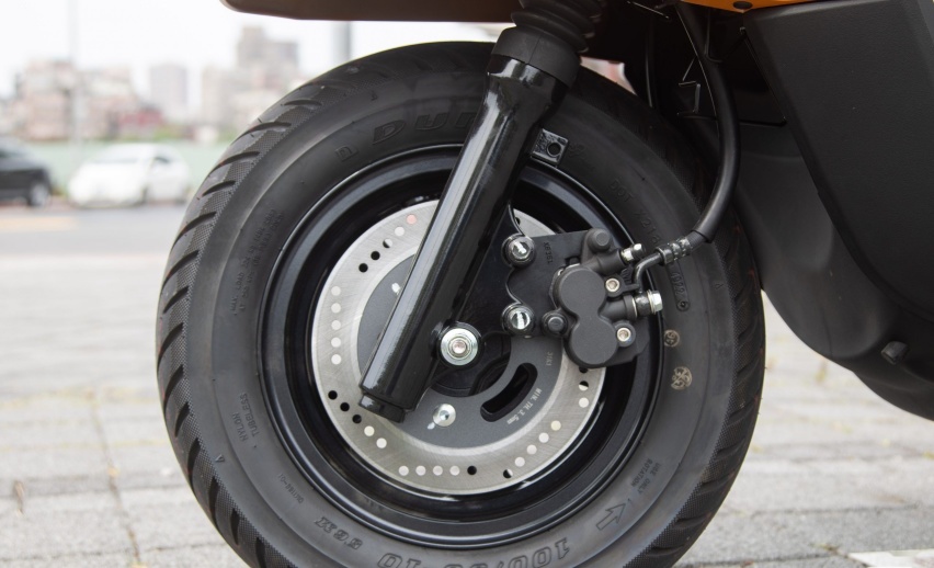 2023铃木SUI 125新车试驾：K-car风格踏板摩托车