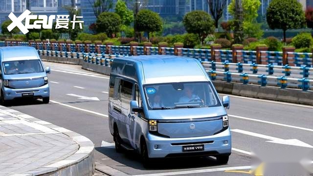 1月16日，第八届“智远杯”运输人口碑商用车及零部件评选颁奖典礼在北京