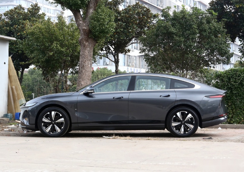 长安启源接二连三推出新车，这三款车续航超1000km，最低不足9万