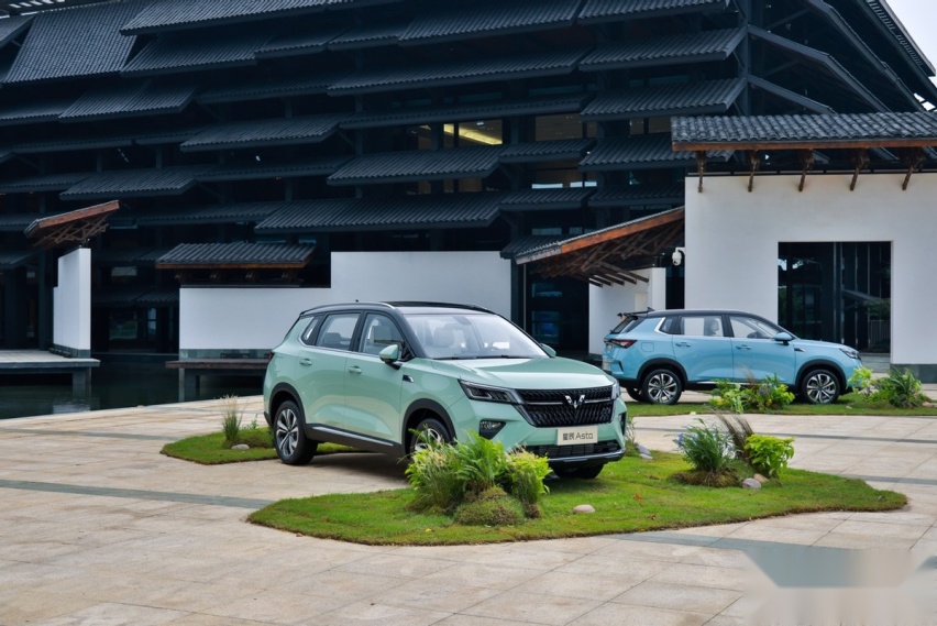 五菱星辰|上市仅10天订单破5000，10万内最能打的SUV