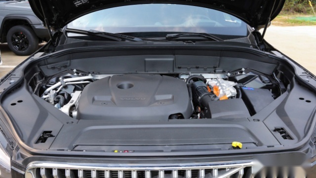 卖价90万的SUV一个月养车3千，沃尔沃便宜是真的？