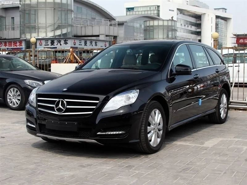 奔驰R级或命名“GLR” 转型为SUV 1000马力+4.6