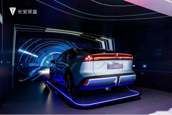 贵就高端?长安深蓝SL03预售价格可能比你想的更便宜