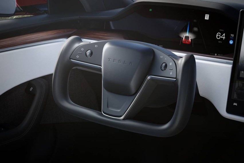 零距离体验“地表最快量产车”，特斯拉Model S Plaid亮相郑州
