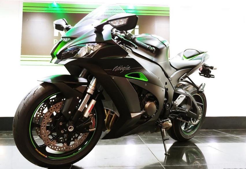 川崎ZX10RSE售28.9万 H2Carbon售42.4万