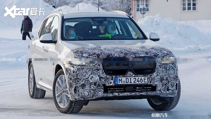 bmw-ix3-facelift-spy-photo (1).jpg