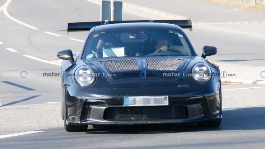 保时捷新911 GT3 RS赛道测试 尾翼使用DRS技术