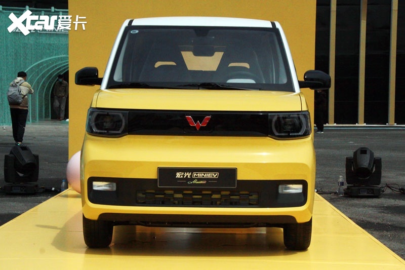 上汽通用五菱宏光miniev马卡龙上市376万元起售