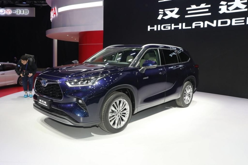 给95后造的6座SUV 试驾领克09