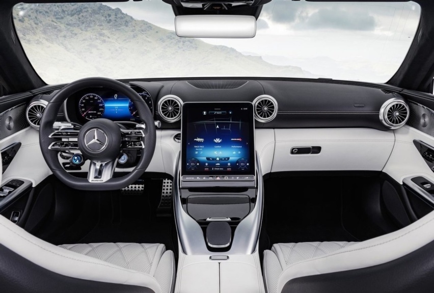 4.0T V8+大尾翼！全新梅赛德斯-奔驰 AMG GT谍照曝光