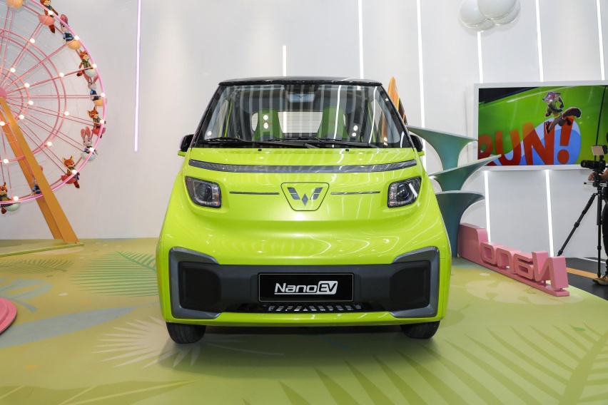 五菱不止有宏光MINI，这款5万多的Nano EV，续航305km
