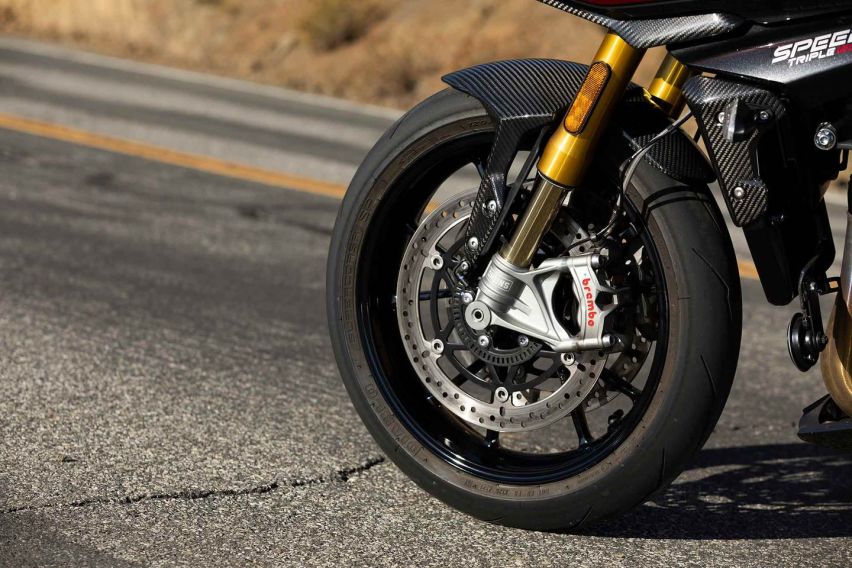 英伦性能街车，2023款凯旋Speed Triple1200RR