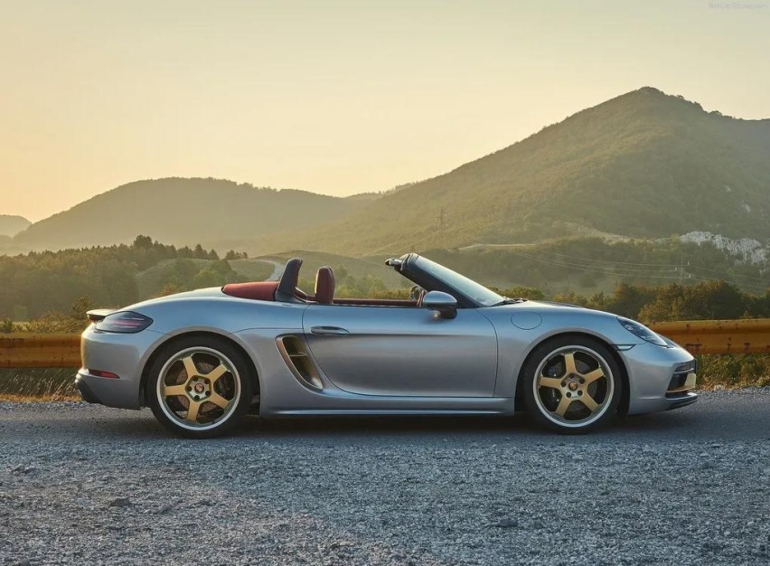 保时捷718 Boxster25周年纪念版上市，国内国外差异