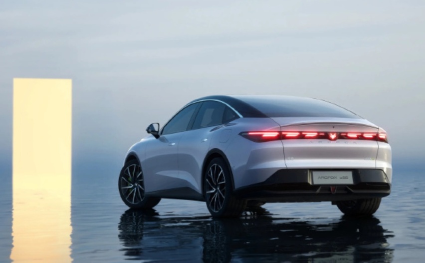 再造一辆小米SU7？800V架构，5C快充，极速性能，或15万