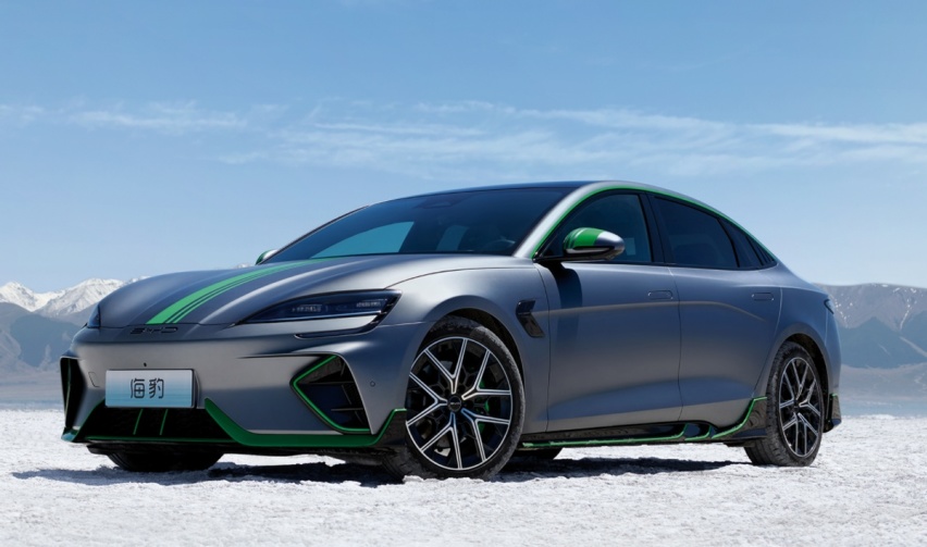 20万级国产纯电车好卷，深蓝SL03、比亚迪海豹都比Model 3更值