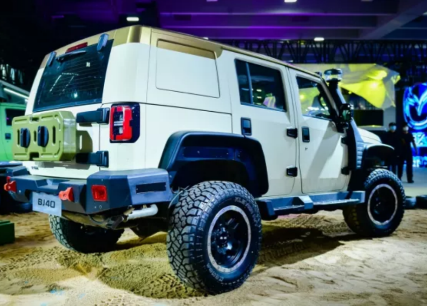 沙漠玩越野，这款“BJ40”综合表现比坦克更出色